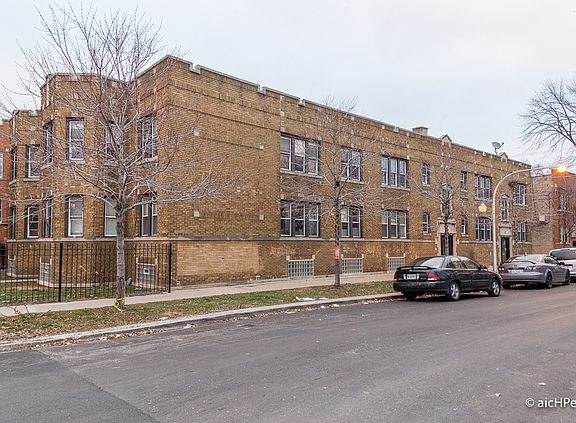 2nd image of 6555 S California Ave