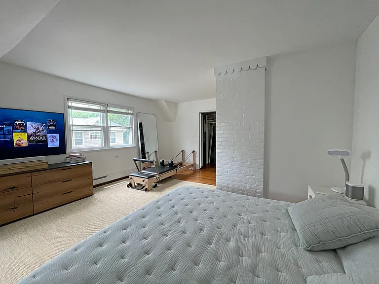 48 Hilton St — Photo 18