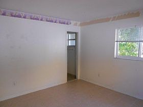 4th image of 144 Ott Cir