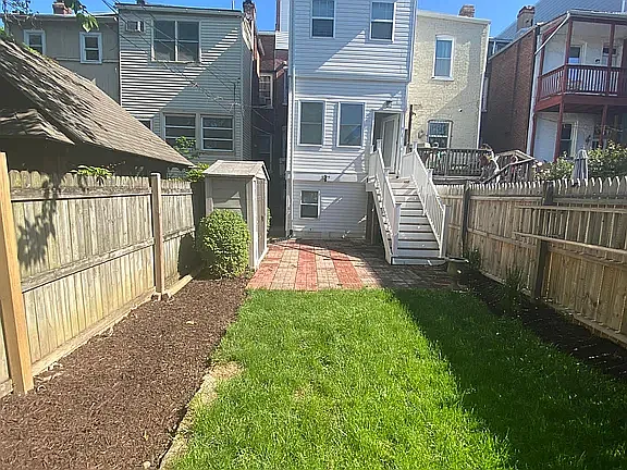 19 T St NE #A — Photo 4