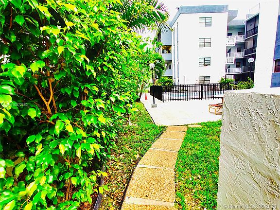 5th image of 13500 NE 3rd Ct APT 324