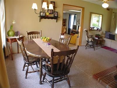 Dining/Living Room Has Gaslot Fireplace