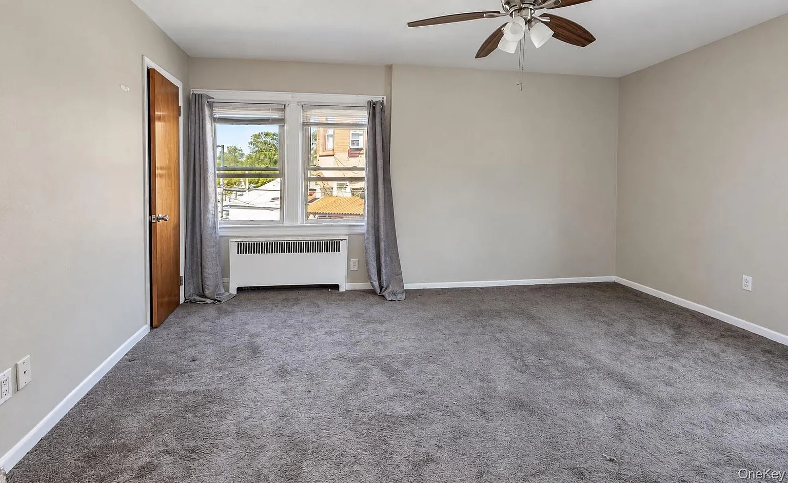 1 bed, 1.0 bath, 700 sqft, $2,000 — Photo 3