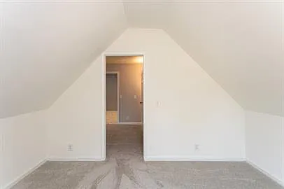 681 Marlborough Dr — Photo 55