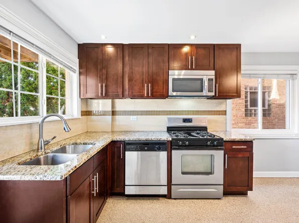 5861 N Nagle Ave #1, Chicago, IL 60646