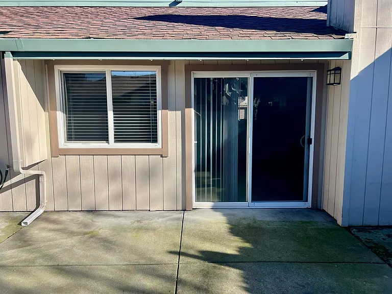 209 Stony Point Rd #E — Photo 22