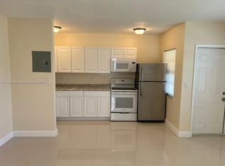 1992 NE 172nd St #4A, Miami, FL 33162