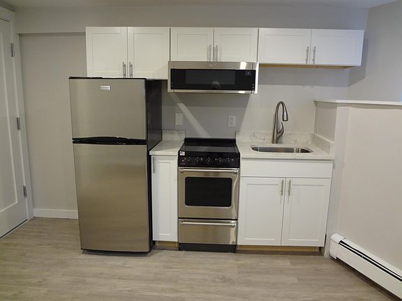 3rd image of 15 Seaverns Ave APT 2