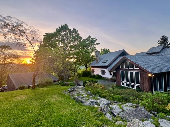 3452 Moretown Common Rd, Moretown, VT 05660