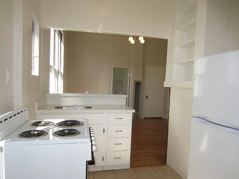 2159 California St #6 — Photo 12