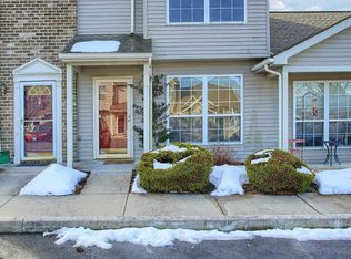 2 Eastwick Ln, Carlisle, PA 17015