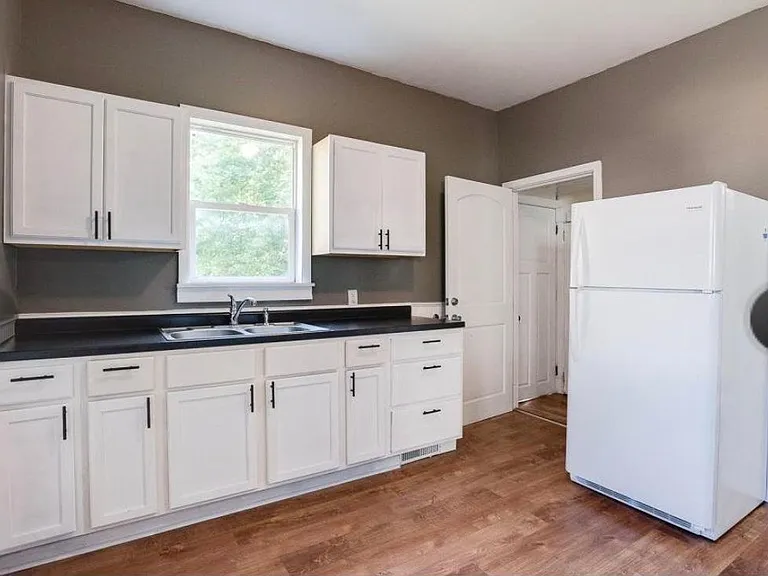 1346 Minnehaha Ave W #1 — Photo 5