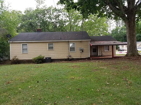 5th image of 527 Avon Dr