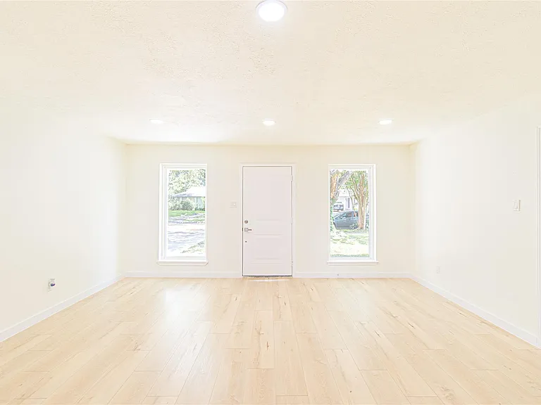 13619 Elm Ct — Photo 16