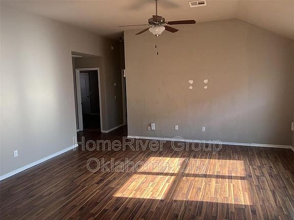 4th image of 2337 NW 198th St