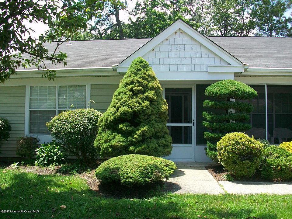 1st image of 878 Winchester Court #A