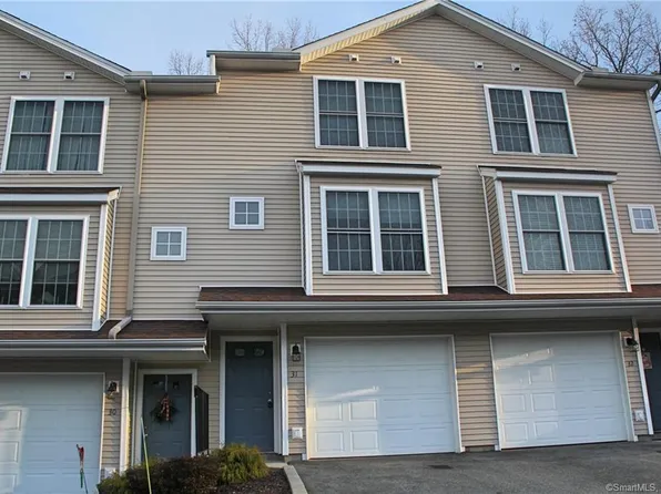 245 E Woodland St APT 31, Meriden, CT 06451