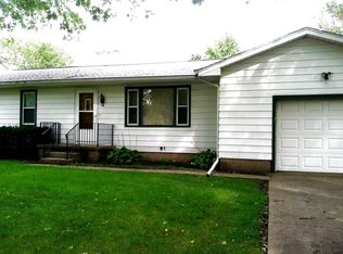 1306 Cambridge Dr, Champaign, IL 61821