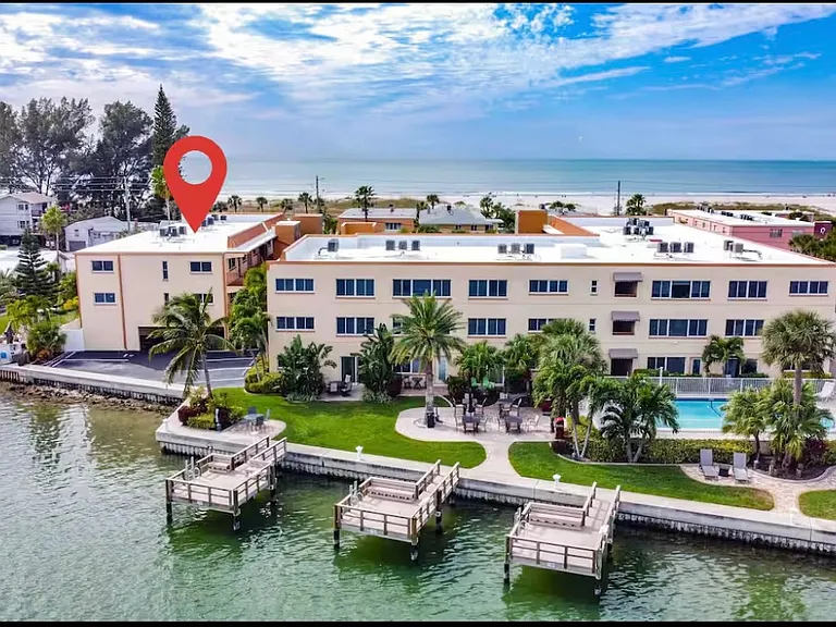 10265 Gulf Blvd #309 — Photo 1