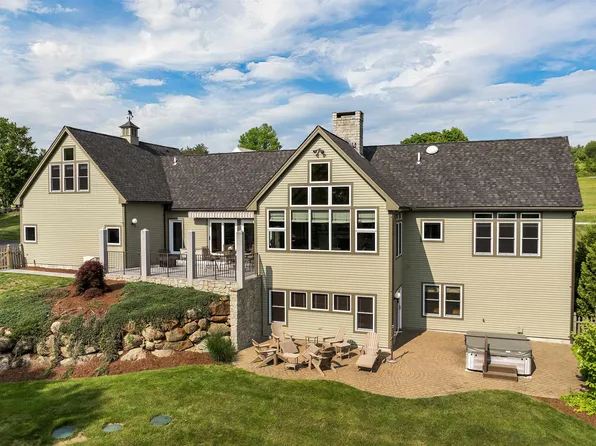 9 Quinn Road, Hancock, NH 03449