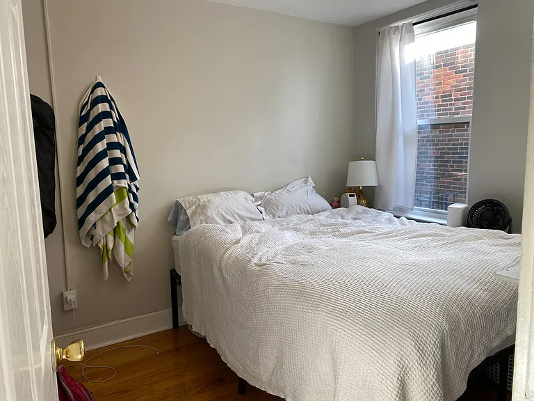 220 Hanover St #19 — Photo 8