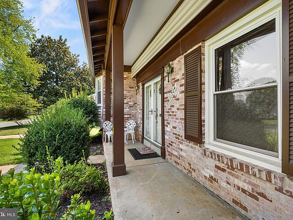 5th image of 11704 Rosalinda Dr