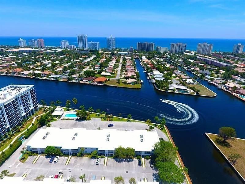 1st image of 6519 Bay Club Dr APT 4