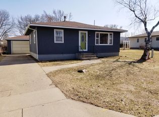 930 40th Ave, Winona, MN 55987