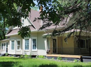 703 N Clay Ave, Harvard, NE 68944