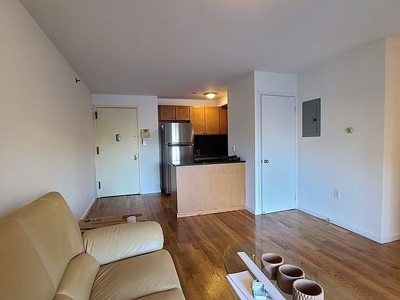 4th image of 142-25 37th Ave #2D