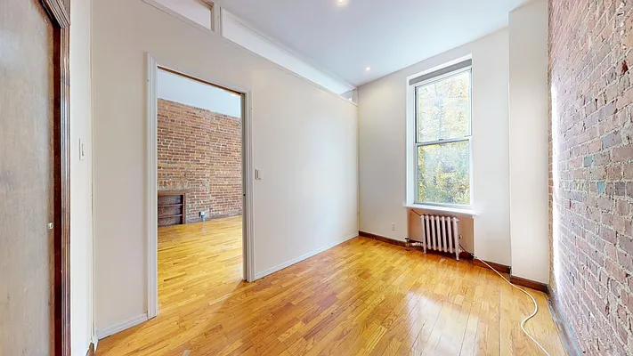 Rented by Bond New York | media 12