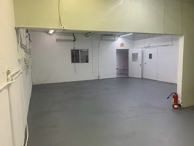 2 bed, 1200 sqft, $1,700 — Photo 2