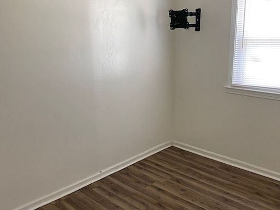 2nd image of 24120 Oxford St Unit 2