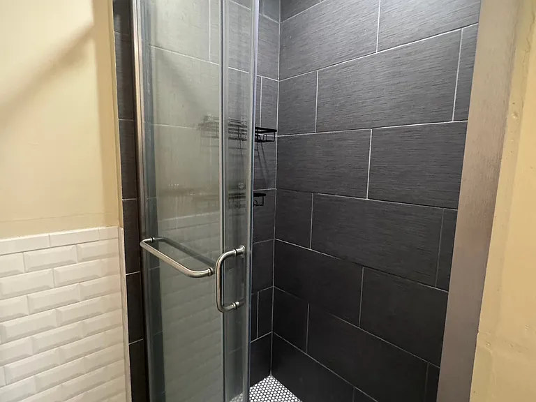 8 Craigie Cir #37 — Photo 3