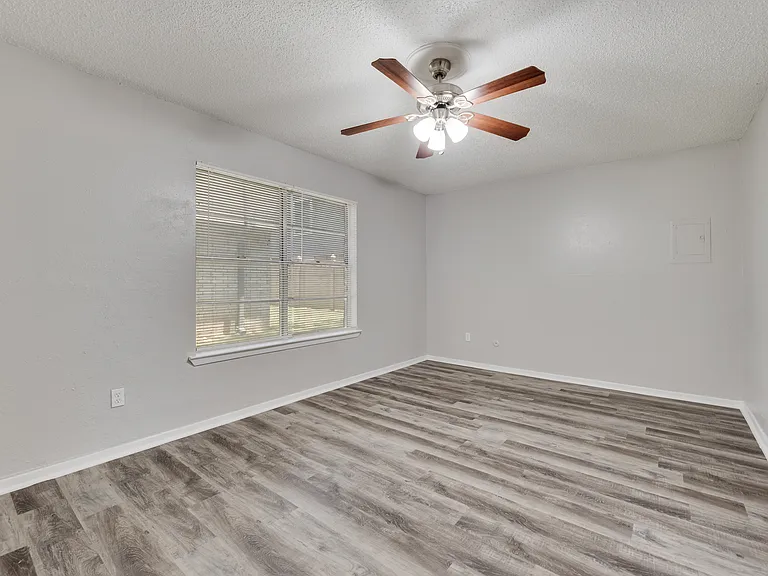 6626 Reeves St — Photo 11