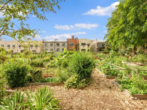 109 Pulaski Street image 8 of 10