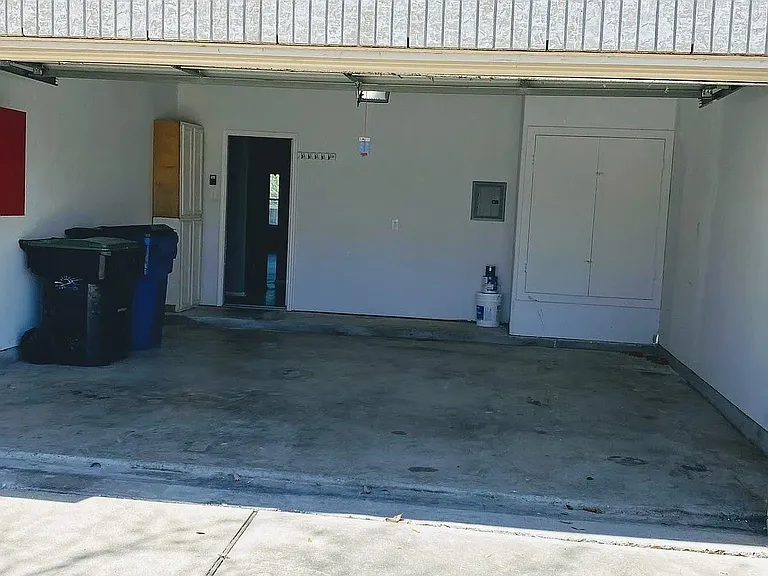 1110 Concan Dr — Photo 30