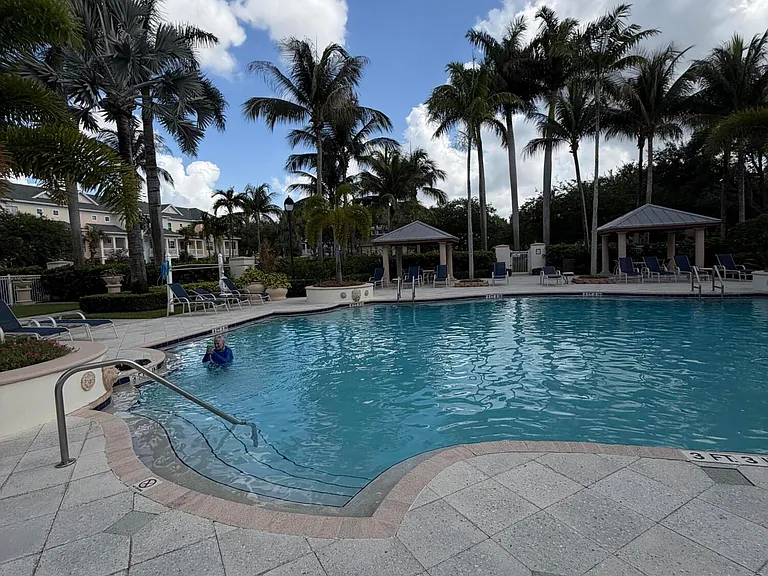 275 Murcia Dr #208 — Photo 94