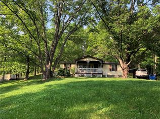 1851 Elk Fork Rd, Gay, WV 25244