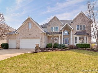 3432 White Eagle Dr, Naperville, IL