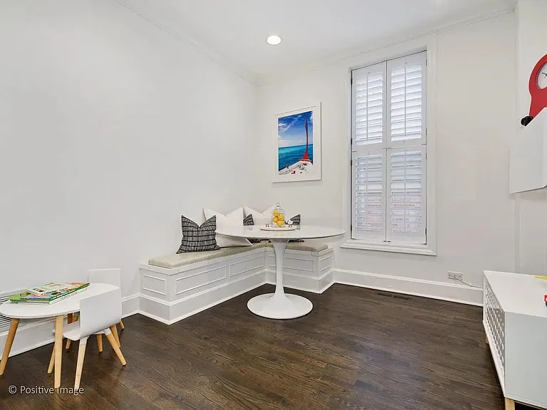 1814 N Lincoln Park W #1 — Photo 11