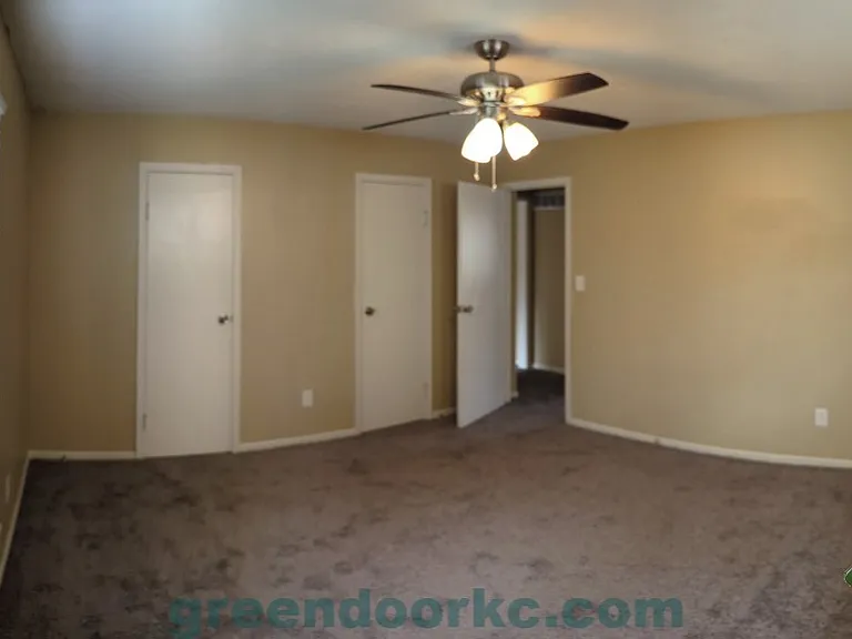 7812 Eby Ln — Photo 4