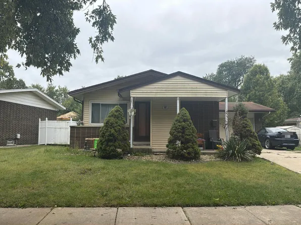 808 Arquilla Dr, Glenwood, IL 60425