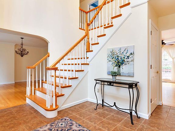 Large Formal Entry Foyer
