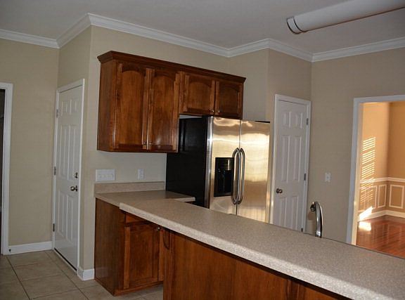3rd image of 112 Brookwood Dr