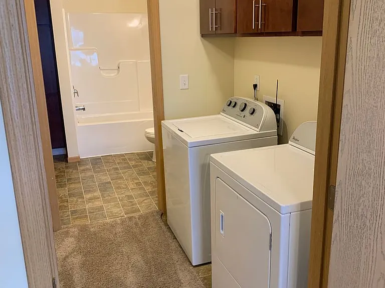 West Lake II Apartments — Photo 27