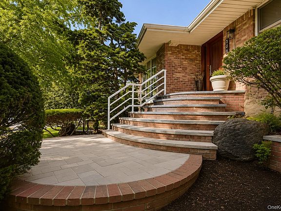 2nd image of 561 Golf Drive