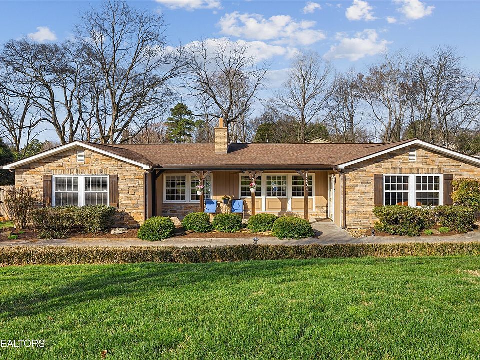 1st image of 1204 Huntington Rd