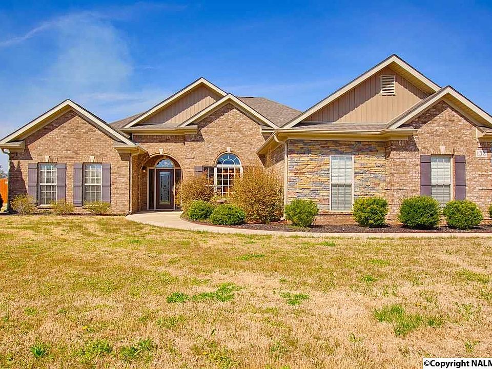 1st image of 138 Bentridge Dr