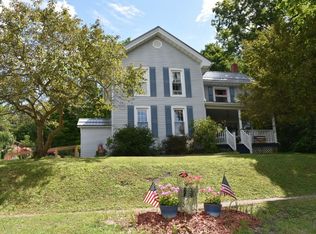 136 N Main St, Springboro, PA 16435